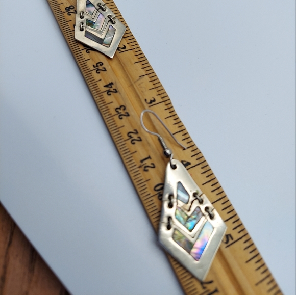 Vintage Alpaca Mexico Abalone Dangle Earrings. - Picture 8 of 13